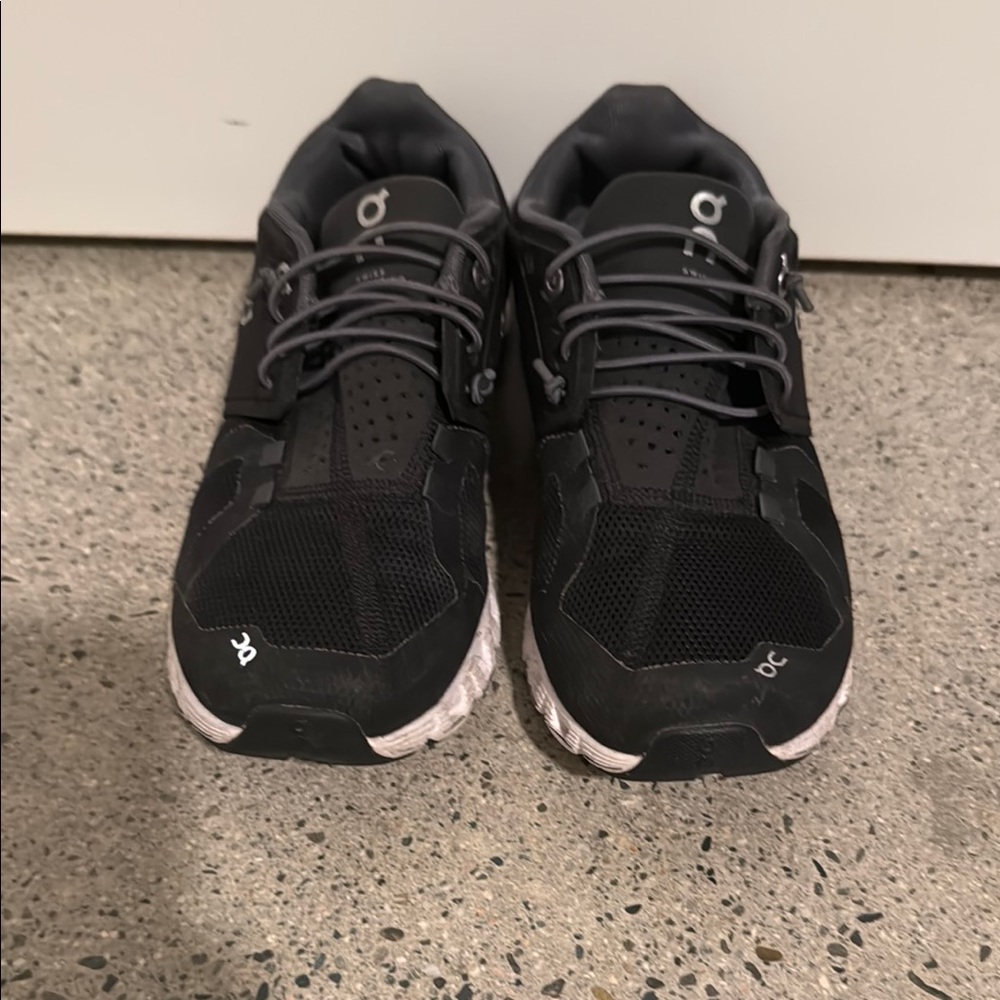 On Running Women’s Athletic Shoes